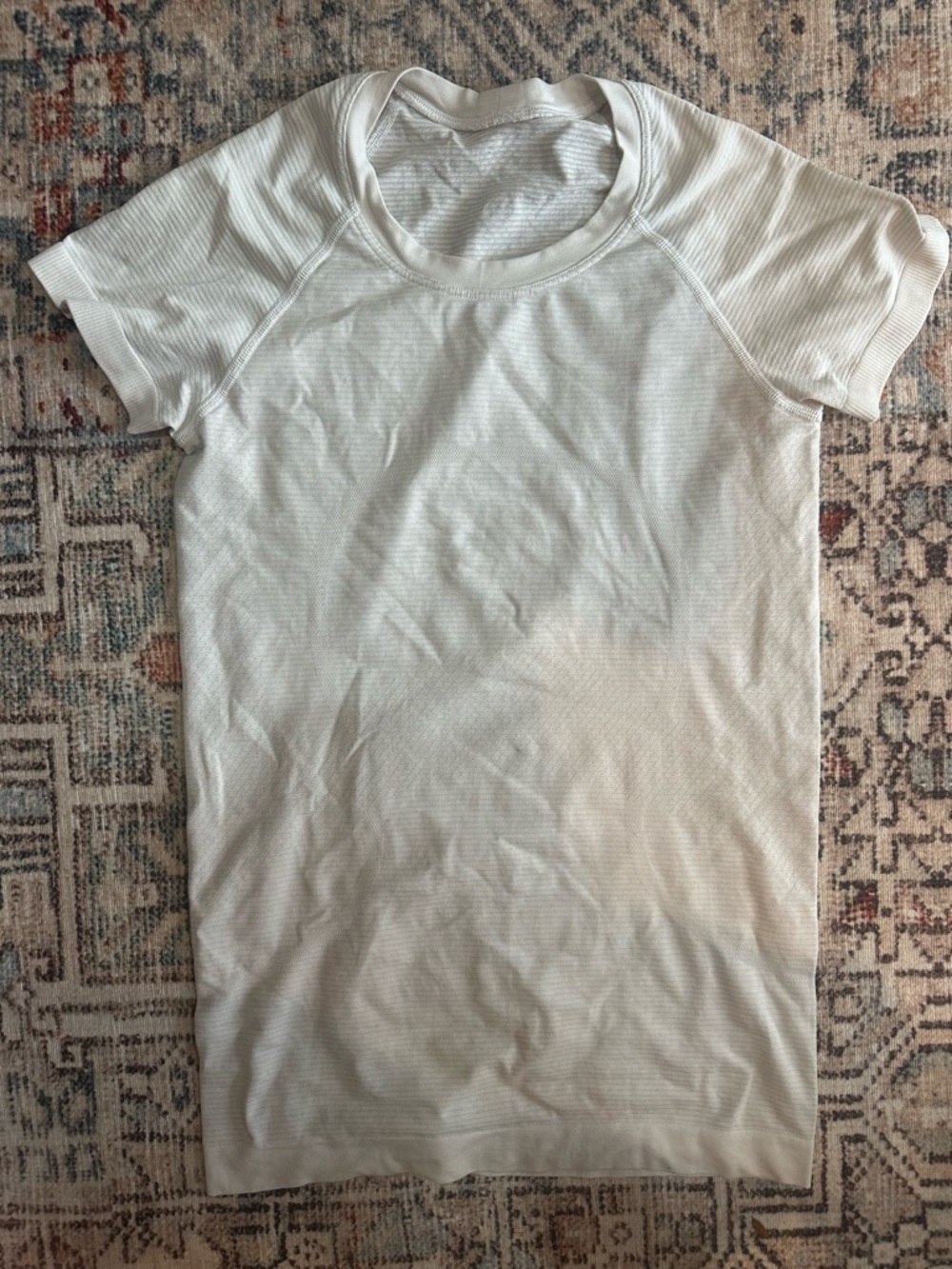 White lululemon Swiftly Top